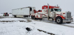 A photo of TEO'S TOWING SERVICE & RECOVERY in action.